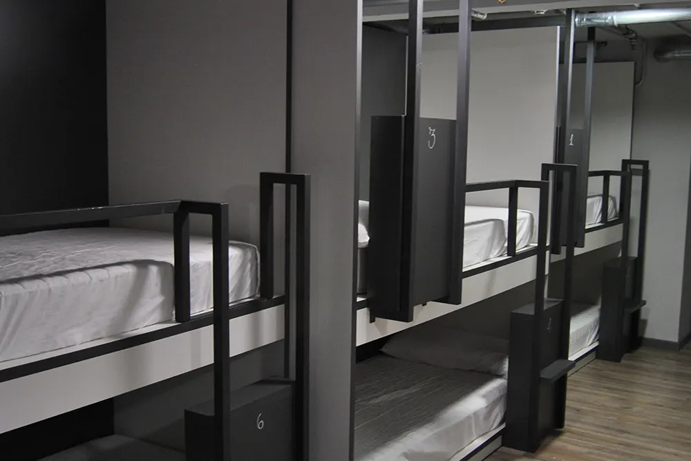 Cama en habitación compartida mixta de 8 camas Quartier Bilbao